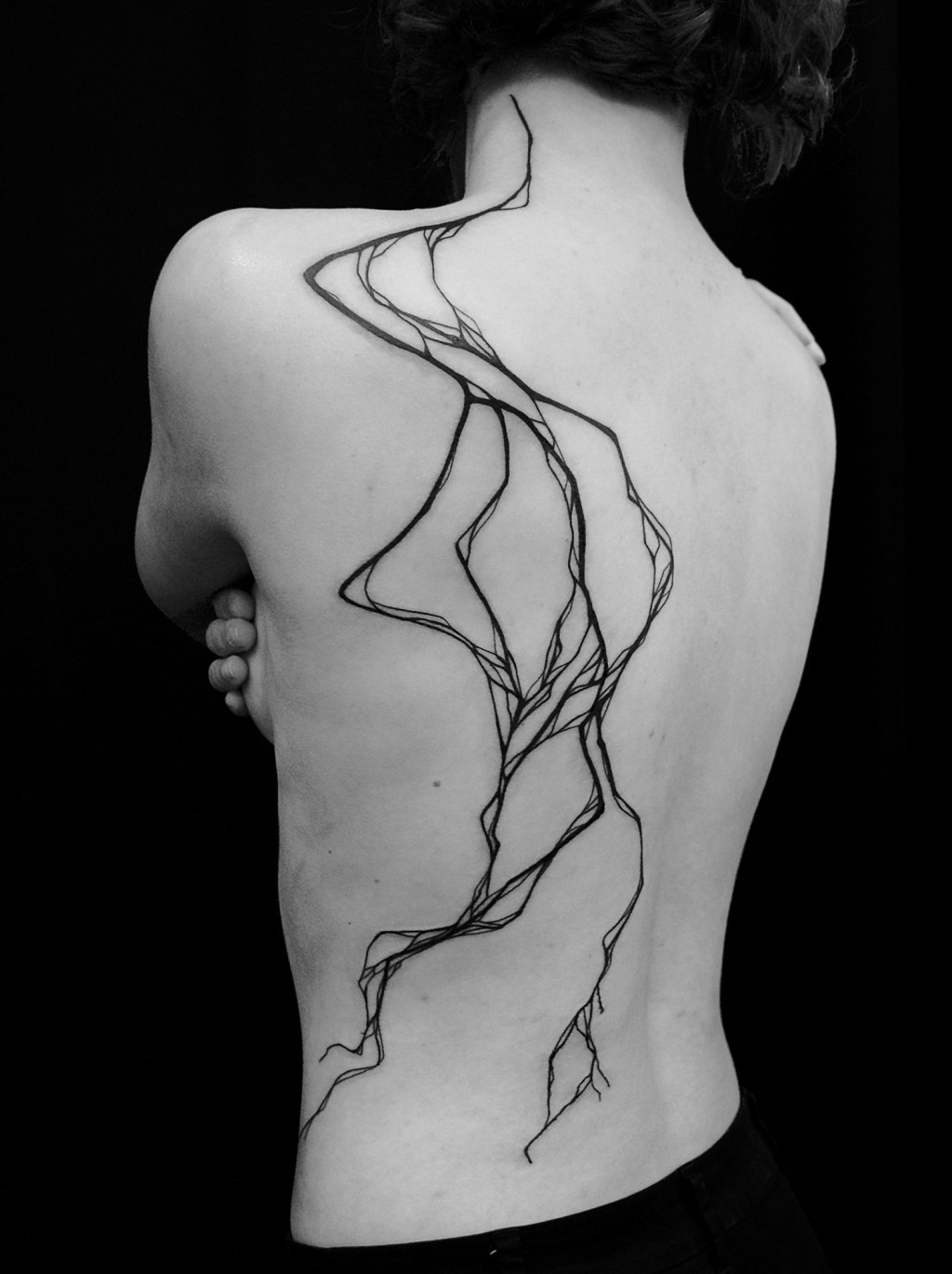 Picture of: Mimicking the Flow of Nature: Tattoos by Sanne Vaghi – Scene